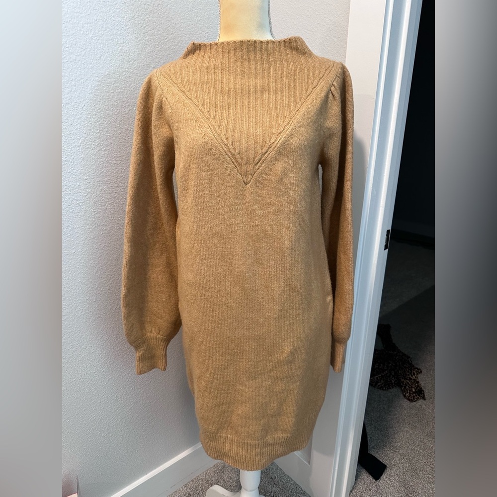 Jesakae dress size M can fit L too